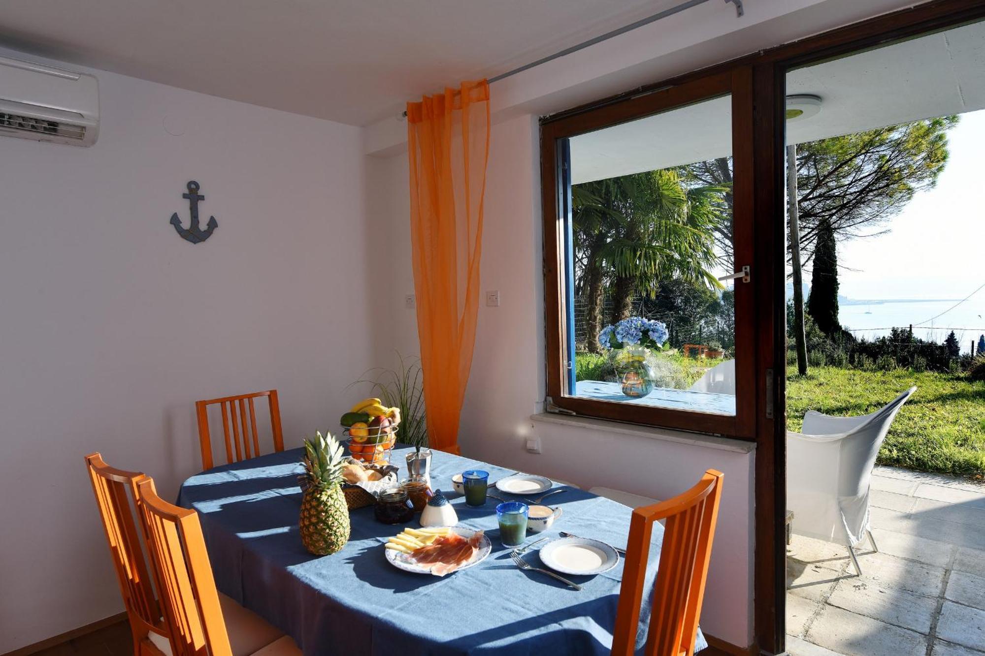 Modern & Comfy Sea View House Ng *